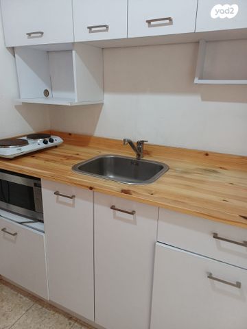 יחידת דיור, עבדת 4, מורשה, רמת השרון