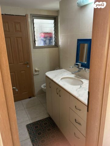 בית פרטי/ קוטג', ארלוזורוב 4, מרכז העיר, קרית אתא