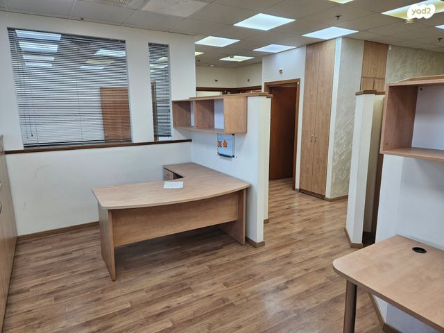 משרדים, התדהר 17, אזור תעשייה קרית אתגרים, רעננה