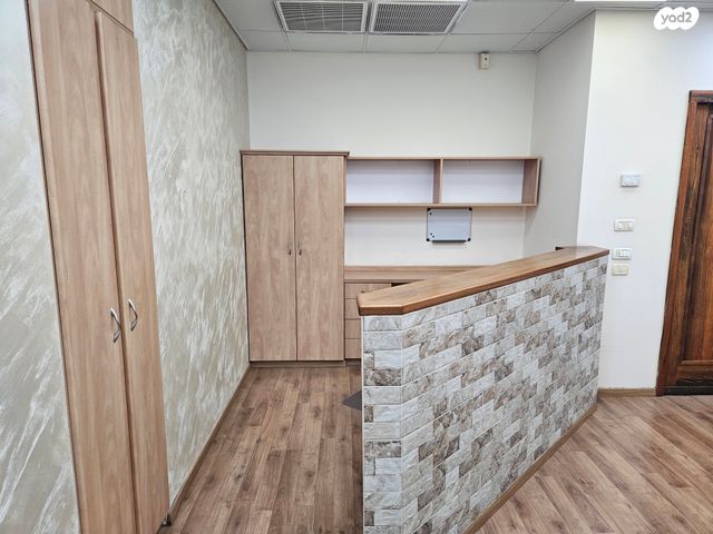 משרדים, התדהר 17, אזור תעשייה קרית אתגרים, רעננה