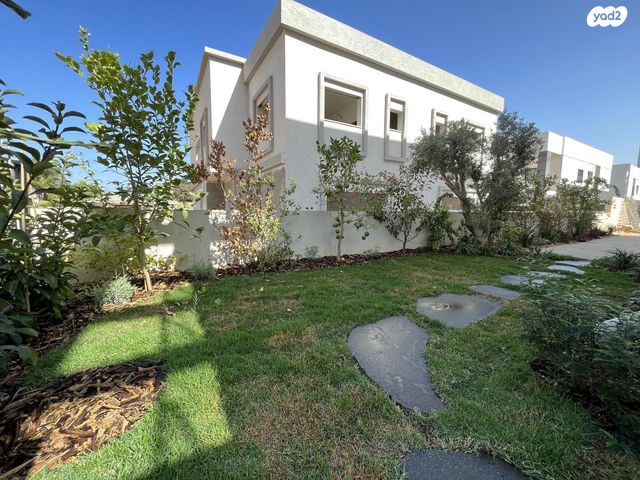 דירת גן, דגן, עמירם, פרדס חנה כרכור