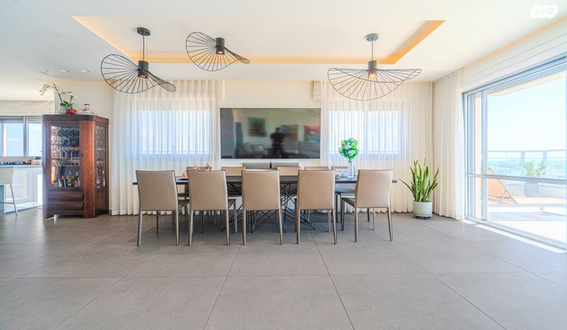 גג/ פנטהאוז, אברהם בלסברג, ברנע, אשקלון