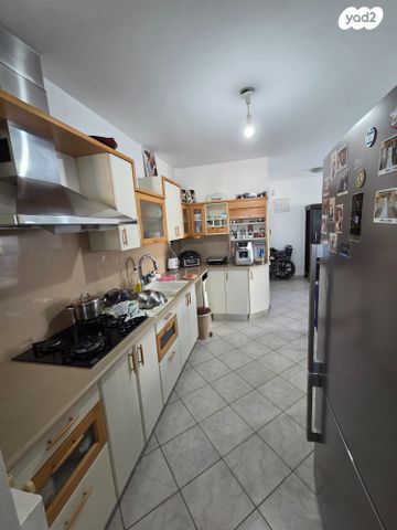 דירה, שדרות בית וגן, בית וגן, קרית אתא