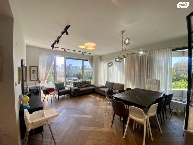 ניסים אלוני 1