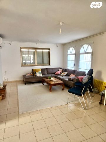 בית פרטי/ קוטג', אחיסמך, אחיסמך