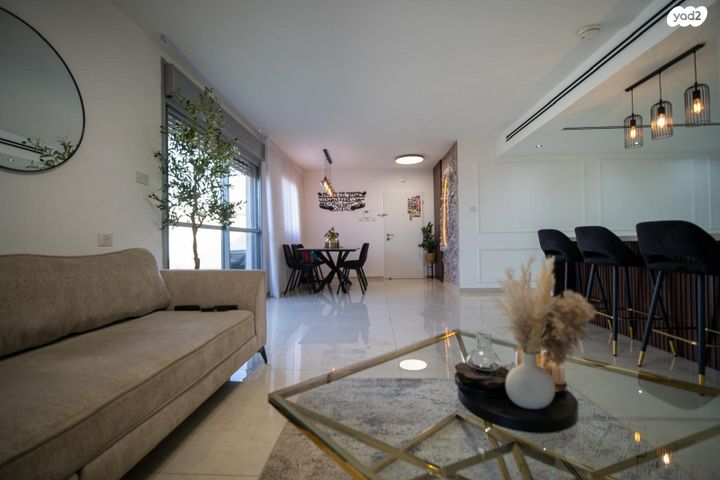 גג/ פנטהאוז, הפארק, אופקים