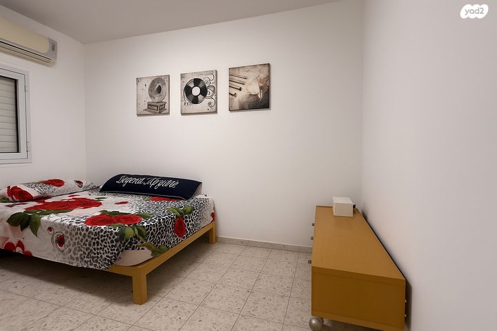 דירה, רמב"ם 58, רמב"ם, ראשון לציון