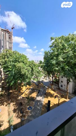 דירה, מעפילי אגוז 40, נווה חן, תל אביב יפו