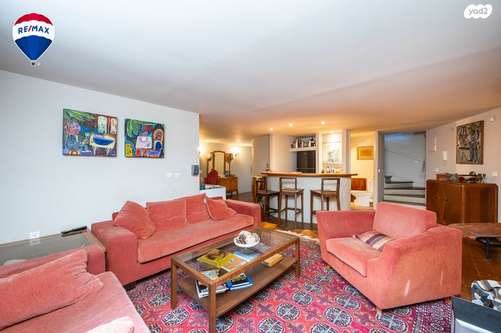 דו משפחתי, נווה הברון, זכרון יעקב