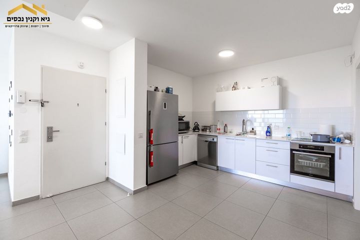 דירה, רחל המשוררת 14, נאות שמיר, יבנה