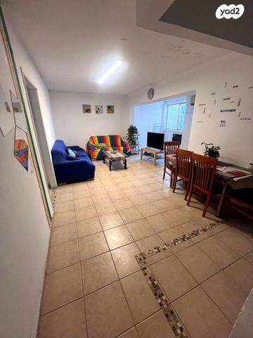 טשרניחובסקי 8