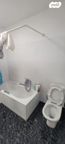 דירת גן, תנועת המרי, קרית בורוכוב, רמת גן