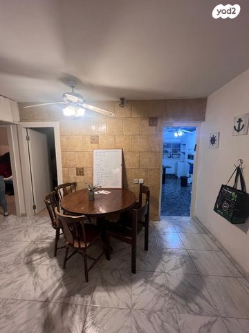 דירה, יצחק רגר 153, שכונה ד', באר שבע