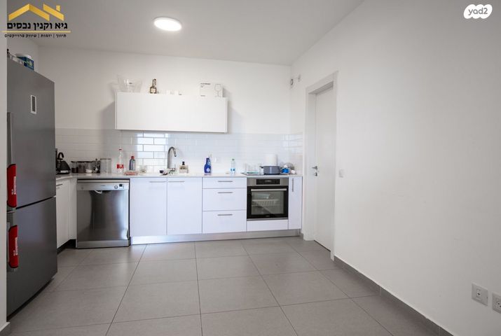 דירה, רחל המשוררת 14, נאות שמיר, יבנה