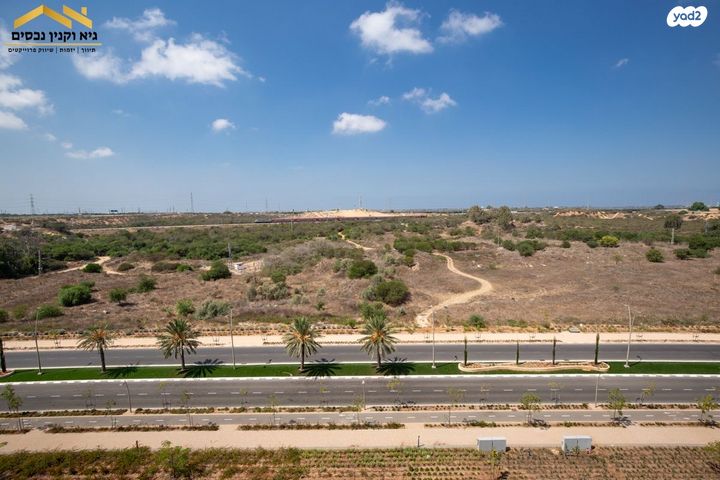 דירה, רחל המשוררת 14, נאות שמיר, יבנה