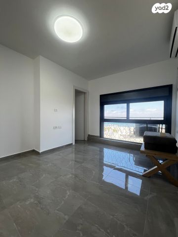 שדרות אליהו גולומב 17