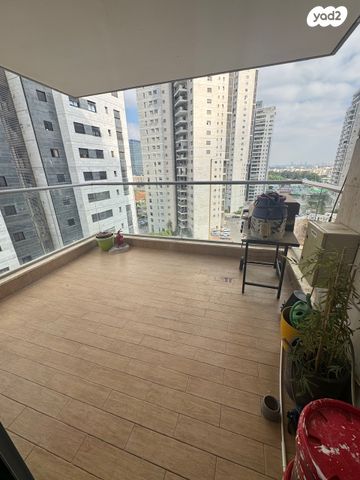 דירה, מבצע דקל, נווה גן, פתח תקווה