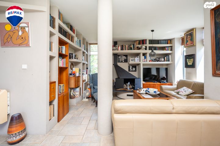 דו משפחתי, נווה הברון, זכרון יעקב