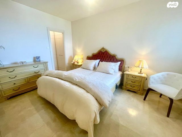 דירה, מיכאל קשטן, סביוני הכרמל, חיפה