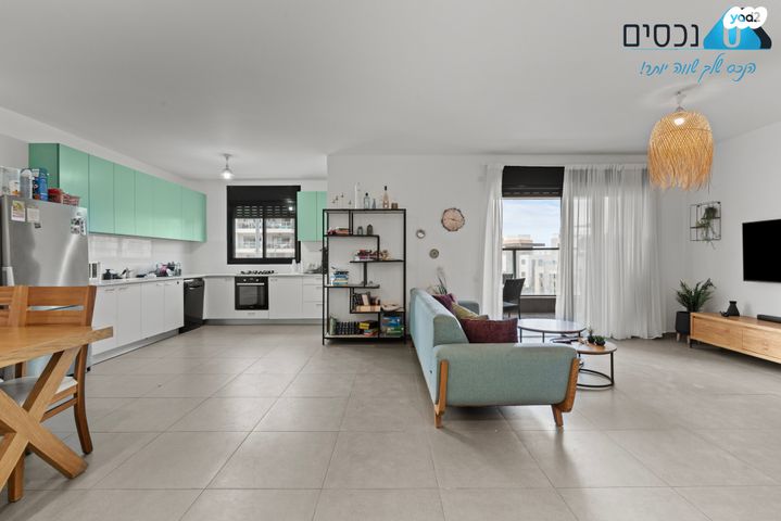 דירה, חיים ויצמן, מורשת, מודיעין מכבים רעות