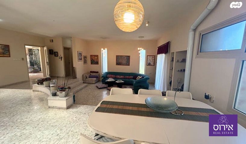 בית פרטי/ קוטג', כפר ורדים