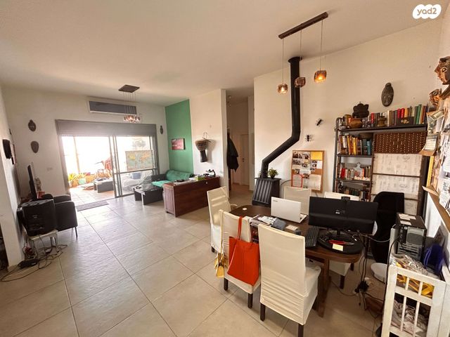 גג/ פנטהאוז, ערד