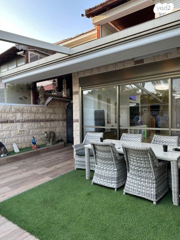 דו משפחתי, העפרוני, קרית עקרון