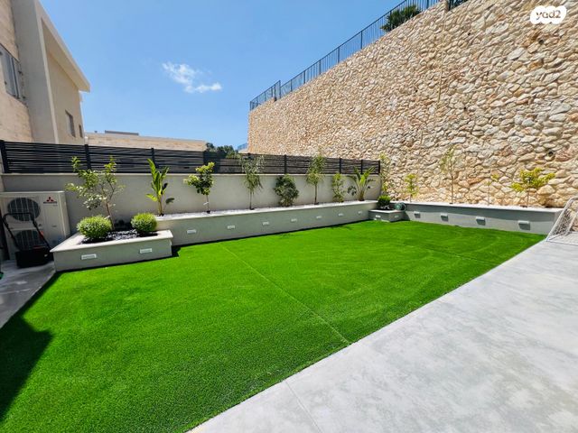 גג/ פנטהאוז, מעלות תרשיחא