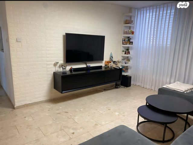 דירה, שדרות דוד המלך 18, שרת, לוד