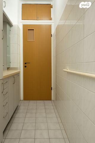 דירה, רמב"ם 58, רמב"ם, ראשון לציון