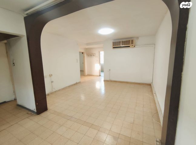 דירה, שדרות חיים וייצמן, המרכז האזרחי, רמלה