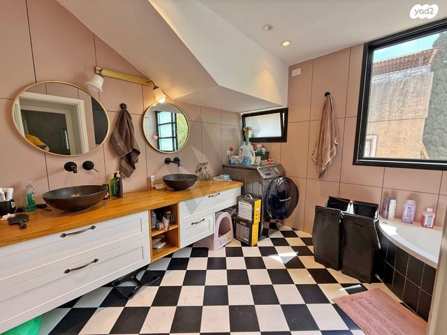 גג/ פנטהאוז, ארלוזורוב, גבעתיים