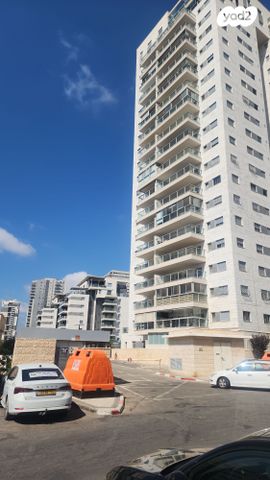 דירת גן, אלמוג 8, גלי כרמל, טירת כרמל