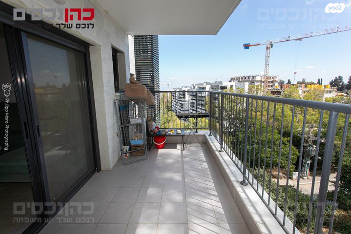 דירה, זלמן שניאור, רמות רמז, חיפה