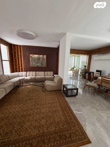 בית פרטי/ קוטג', ז'בוטינסקי, עיר, מרכז העיר, נהריה