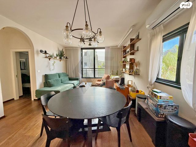 גג/ פנטהאוז, ארלוזורוב, גבעתיים