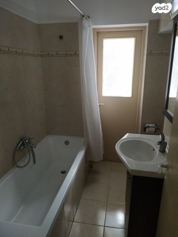 דירה, לאה גולדברג, נאות אפקה ב', תל אביב יפו