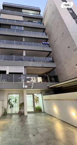 דירה, הדרור, נאות בן גוריון, יבנה