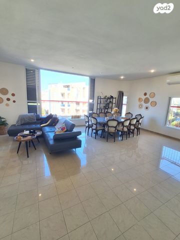 דירה, אריה בן אליעזר, נווה יהושע, ערמונים, רמת גן