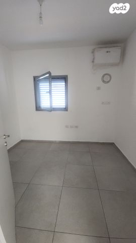 דירת גן, אלמוג 8, גלי כרמל, טירת כרמל