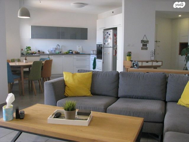 דירה, מבצע דקל, נווה גן, פתח תקווה