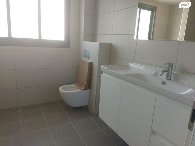 דירה, שדרות ח"ן, ב' / צפון מערב העיר, רחובות