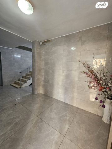 דירה, שדרות בן גוריון 17, בן גוריון, רמלה