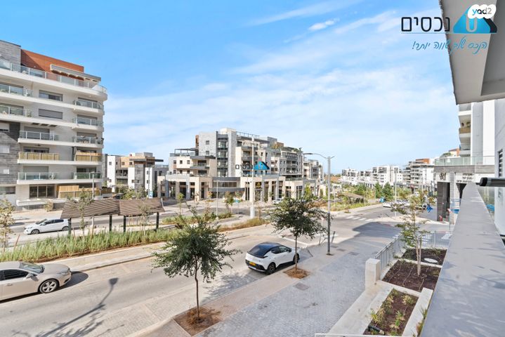 דירה, חיים ויצמן, מורשת, מודיעין מכבים רעות