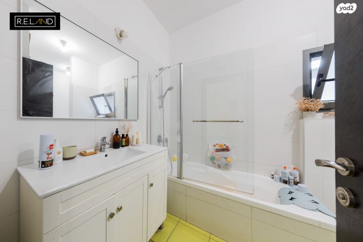 דירת גן, מרכז פרדס חנה, פרדס חנה כרכור