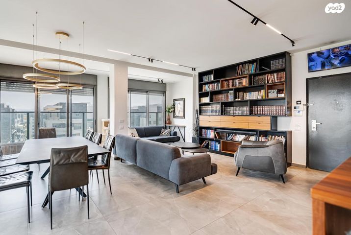 גג/ פנטהאוז, יעקב אבינו, לוד