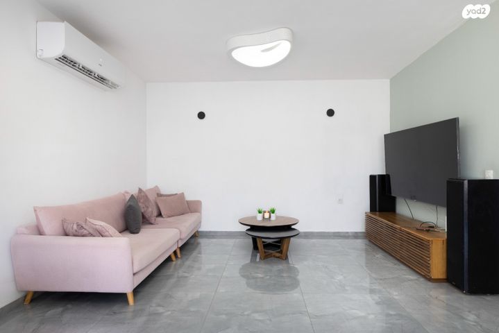 גג/ פנטהאוז, הרצל 10, מרכז מערבי, נס ציונה