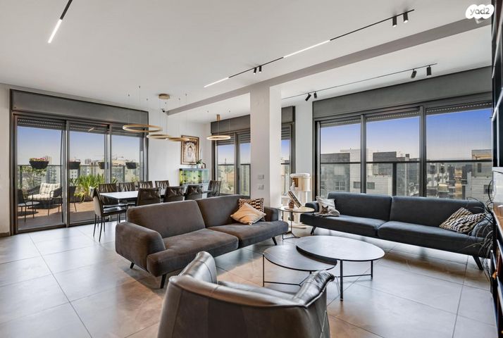 גג/ פנטהאוז, יעקב אבינו, לוד