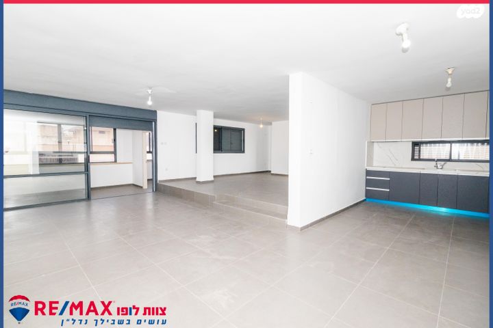 גג/ פנטהאוז, שלום עליכם 6, מרכז העיר, עפולה