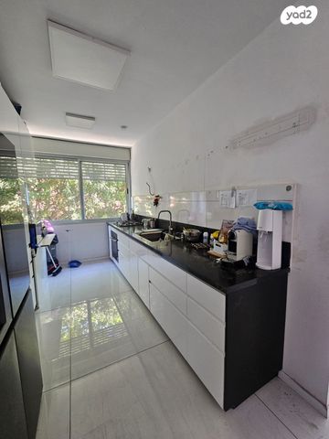 דירה, עיר שמש, גני צהלה, רמות צהלה, תל אביב יפו